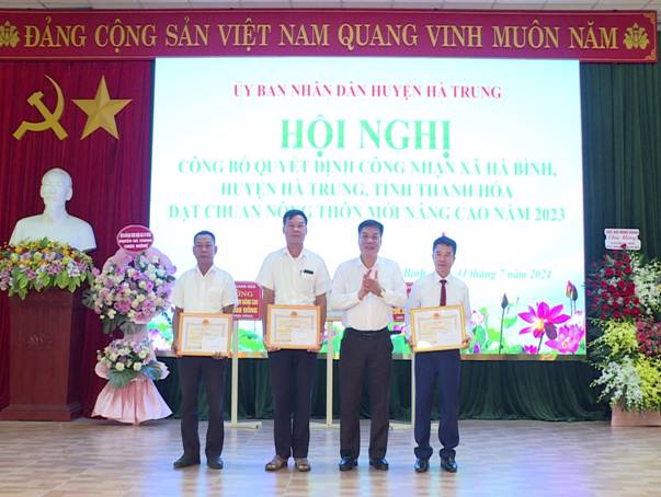 https://hatrung.thanhhoa.gov.vn/portal/Photos/2024-07/2e829152b2eca64dz5685843469122_4b77c3160c2d7f8274555a35864b46e7.jpg